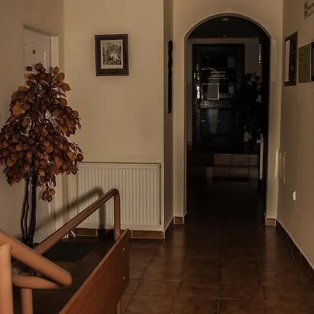 Pod Hradom Penzión pre hostí Trencin